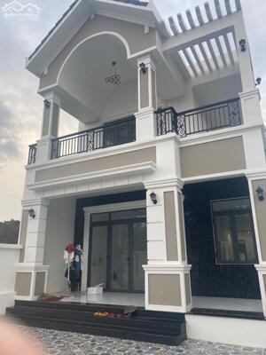 Siêu phẩm nhà đẹp 2 tầng mới đẹp toạ lạc tại mặt quốc lộ cũ Cam Hoà mặt tiền 10m
