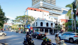 cho thuê lô góc trung tâm mặt bằng đẹp - hải phòng. mặt tiền: 40m. diện tích: 500m2 x 2 tầng.
