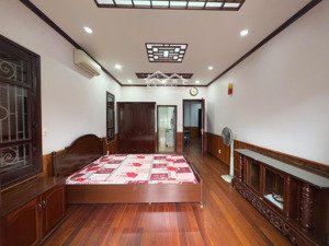 biệt thự tầng sân vườn trung tâm lê hồng phong