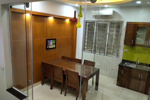 cho thuê nhà khu dịch vụ xa la - hà đông - hà nội (gần cổng viện 103), ngay chợ, 50m2, 5 tầng