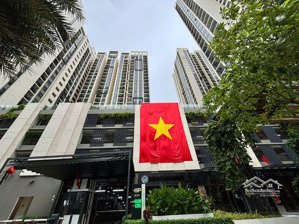 cho thuê mặt bằng làm văn phòng / showroom hado centrosa