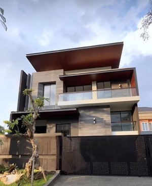 bán biệt thự 4 tầng view sông - mặt tiền đường nguyễn đình thi, hòa xuân, đà nẵng - giá chỉ 21 tỷ