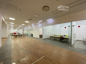 cho thuê ngay sàn văn phòng 1000m2, cắt được từ 200m2 - giá tốt nhất khu vực - bàn giao sẵn
