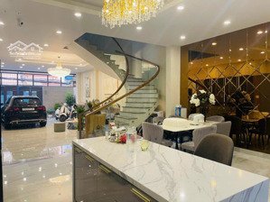 15 tỷ - mua ngay biệt thự 5 tầng (7x18m - 122m2) - siêu sang trọng - có nội thất - xe hơi vào nhà