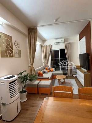 bán căn 2pn hoàng quân 59m2 full nội thất giá 1,8tỷ, sổ hồng sang tên ngay.