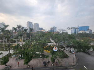cần cho thuê gần 200m2 trên tòa nhà văn phòng đường trần phú.view công viên, đã có điều hòa âm trần