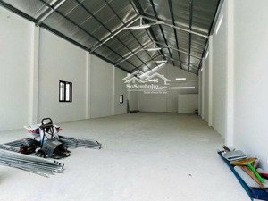 cho thuê kho 160 m2 kế toà nhà mobifone tiện chứa hàng