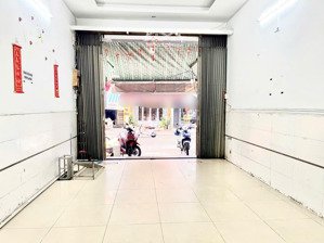 cho thuê mặt bằng giá rẻ âu dương lân, q8 gần chợ rạch ông. dt 4x10m, gía 15tr/ tháng