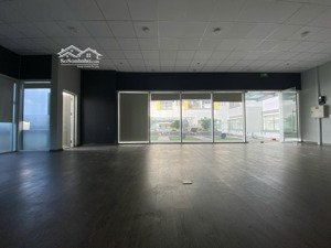 cho thuê văn vp charmington, 30triệu/th, 80m2 chưa vat có xuất hóa đơn được xử dụng toàn thời gian