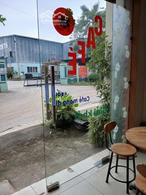 cho thuê nguyên tầng 2 và vỉa hè bán hàng ăn sáng tại đường nguyên bình - gia lâm