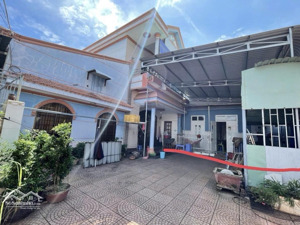 bán nhà cấp 4 giá rẻ, sân oto, gần trường cấp 2 phước nguyên thành phố bà rịa