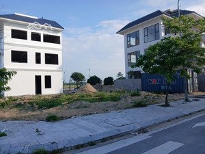 chính chủ cần bán nhà vườn nv5 hướng đông nam tại cửa lò beach villa giá tốt nhất