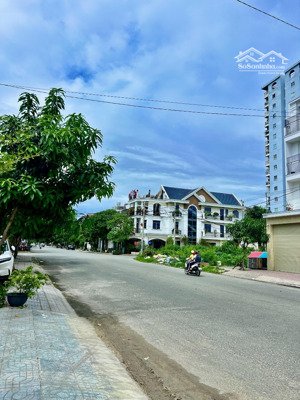 cho thuê văn phòng mặt tiền đường