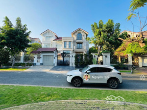 kẹt ngân hàng! bán lỗ gấp biệt thự song lập - nam phú villa q. 7, dt: 12x24m = 288m2, giá: 31.5 tỷ