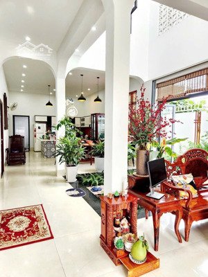 cho thuê biệt thự 235 m2 góc 2 mặt tiền khu công ty 8 hưng thạnh cái răng