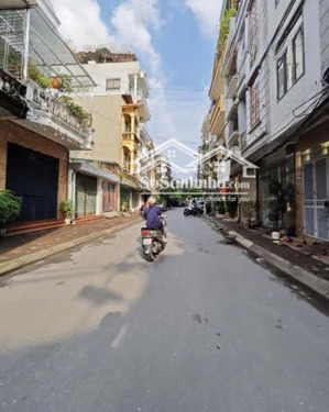 chủ cần bán nhà sơn tây giá rẻ cho khách thiện chí gần trường học thuận tiện kinh doanh