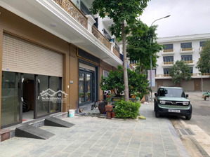 duy nhất căn liền kề 60m2 suất ngoại giao view công viên