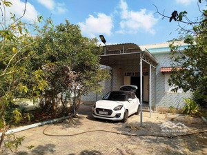 chính chủ cho thuê nhà riêng kèm vườn rộng 720m2, hợp đồng lâu dài, giá rẻ cho khách thiện chí