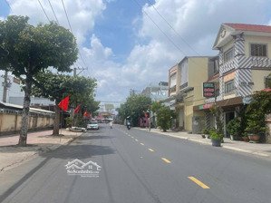 nhà mặt phố trần nguyên đán, đông xuyên, long xuyên, an giang, giá siêu hời 25,8 tỷ, 199,8 m2