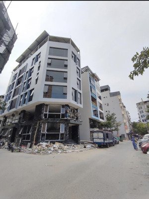 cho thuê lô góc mặt bằng kinh doanh 570 kim giang hoàng mai cực đẹp lh:0977306046