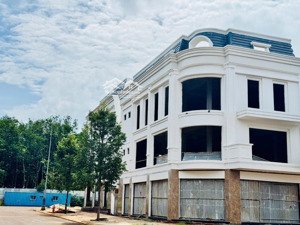 nhà view đẹp, thoáng mát, giá tốt cần bán nhanh