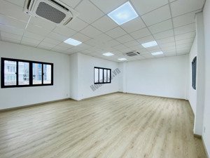 cho thuê mặt sàn shophouse tầng 2 chung cư ecohome 3