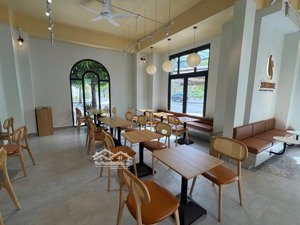 cho thuê tầng căn boutique đẹp ngay đầu công viên, đối diện chợ đêm vinhomes grand park