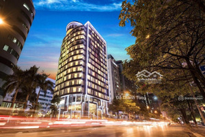 chuyển nhượng khách sạn 4* đẳng cấp mặt phố duy tân, cầu giấy. vị trí vàng, doanh thu cực đỉnh