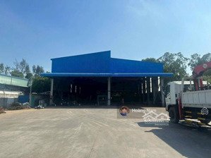 bán hoặc cho thuê xưởng 1.600m2 . mt nguyễn văn bứa . hm . giá tốt