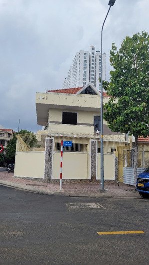 cho thuê biệt thự quận 8 300m2 3 tầng mặt tiền kinh doanh dương bạch mai chủ hỗ trợ sửa chữa