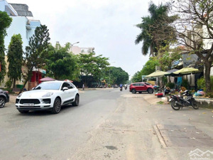 đất 2 mặt tiền đối diện công viên đường số 25 hiệp bình chánh thủ đức, ngang 10m