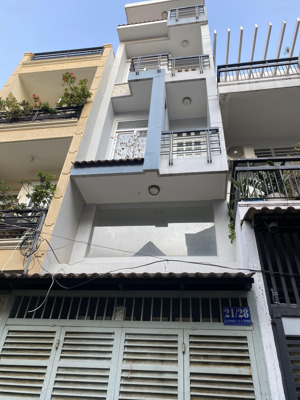 chdv cạnh chợ bà chiểu, 4 x 19m, 4 tầng giá 8 tỷ thương lượng