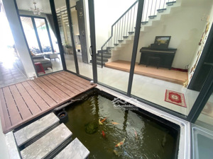 bán nhà 1 triệt 1 lầu 3pn có sân vườn dt 5,5x50m tc150m2 trung tâm liên nghia