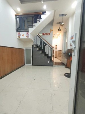 nhà cho thuê, 3pn, 3wc, 1 trệt 2 lầu