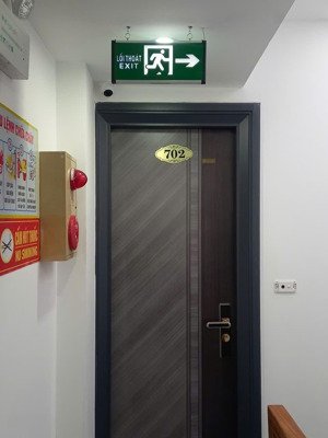 chính chủ cho thuê phòng ngõ 102 tô vĩnh diện. nhà mới đầy đủ nội thất