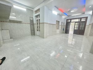 nhà mới sơn sửa 100% mặt tiền nội bộ tạ quang bửu