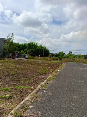 cần bán gấp đất vườn long phước, long thành