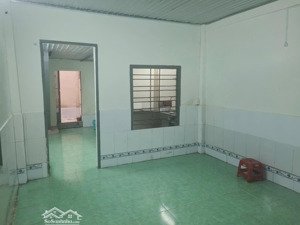 cho thuê nhà hẻm 4m bà hom, 3.8 x 15m, 1 lầu 2 phòng ngủ, giá 8 triệu
