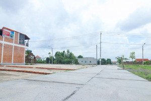 bán đất mặt tiền trương định, trung tâm thị trấn cần đước, shr odt, công chứng ngay