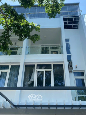 cho thuê nhà đẹp full nội thất 3 tầng khu biệt thự village - trần hưng đạo