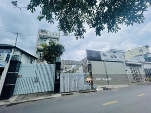 "nhà c4 giá thấp hơn nh định giá" mua là lời ngay! đ.nam hòa, pla, q9 - 238,46m2 - chỉ 78tr/m2