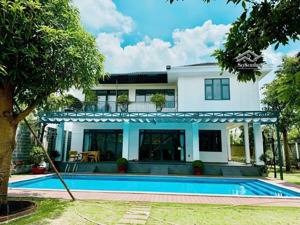biệt thự sân vườn 875m2 hồ bơi nội thất cao cấp nghỉ dưỡng đẳng cấp tại hóc môn