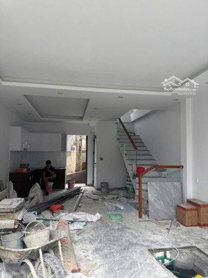 bán nhà 4 tầng cao xanh đường bằng ô tô tận nơi