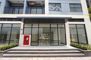 bán sàn chung cư tầng 1 tại liễu giai 160 m2, mặt tiền 17m, tiện kinh doanh giá 7.8 tỷ bao thuế phí