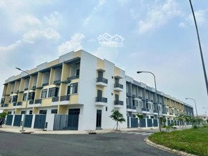 nhà phố xây sẵn gần kcn phước đông - giá chỉ 1.2tỷ, cho thuê 6 - 10 triệu/tháng, lợi nhuận 5%/năm