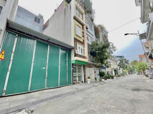 cần bán thửa đất vầng long biên 90m2-mt 7m-hơn 17 tỷ-khu tái định cư-ô tô tránh-vĩa hè-sổ vuông