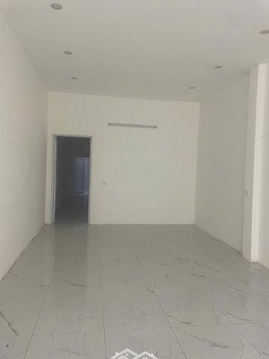 cho thuê nhà mặt ql18 ở và làm văn phòng