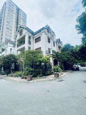 bán biệt thự lô góc trường chinh 80m² .gara vỉa hè khu vip giá 36.5 tỷ.pham xuân diếu