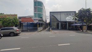 cho thuê mt trần não, nhà 1 trệt, dt: 12.6x52m ( 558.6m2 ) giá: 250tr/th. lh: 