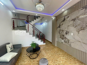 nhà 3 tầng tại nhà mạc tràng cát full nội thất giá 1ty580
